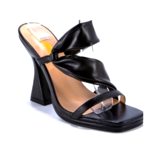 New Black High Heel - Picture 2 of 2